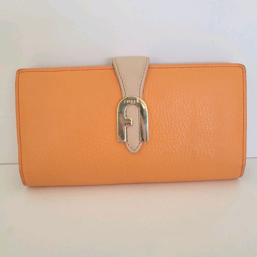 Furla Sofia Grainy Leather Wallet Large Italian Bifold Large Orange Long Design